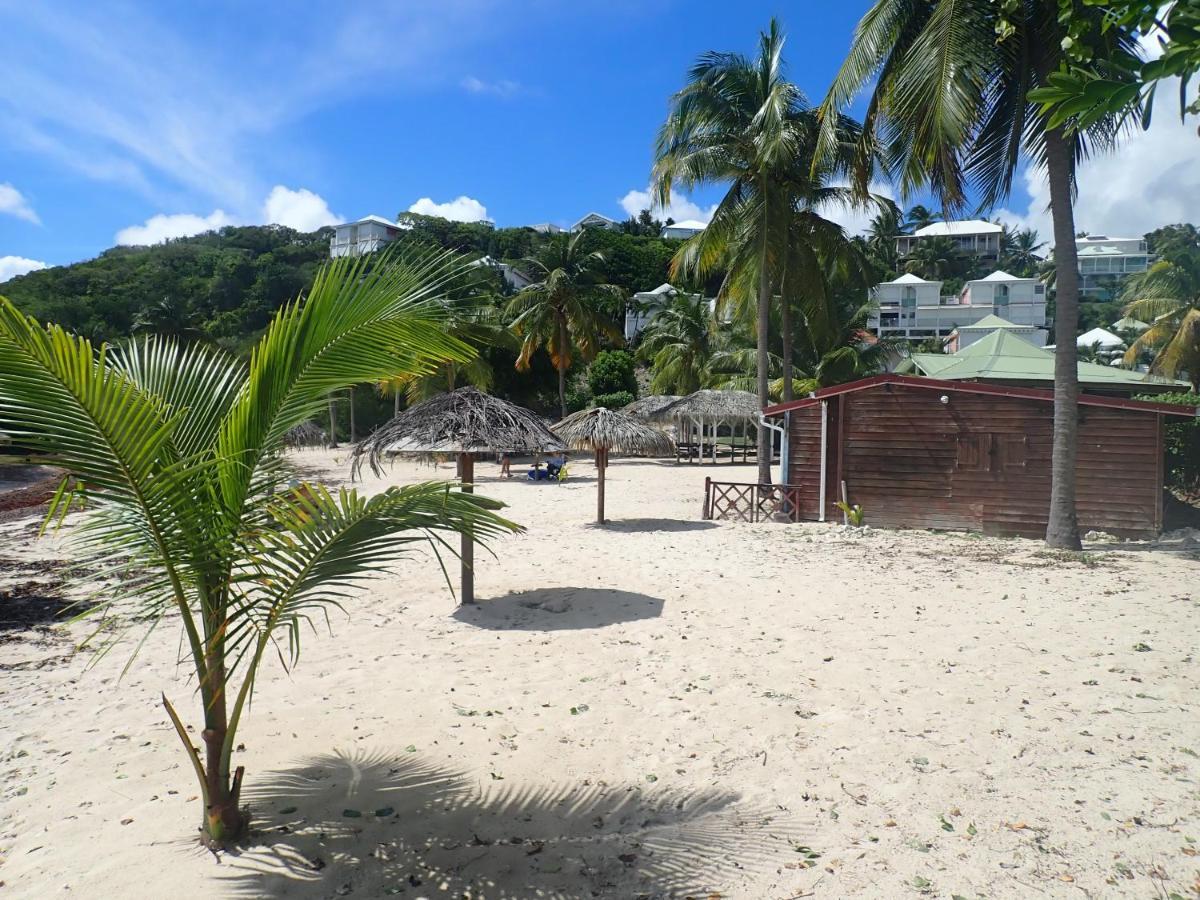 Ti Kaz Emeraude - Mer, soleil et sable fin, piscine et tennis Saint-Francois  Exterior foto