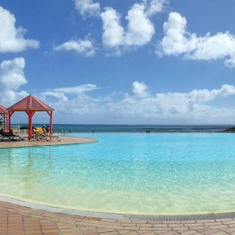 Ti Kaz Emeraude - Mer, soleil et sable fin, piscine et tennis Saint-Francois  Exterior foto